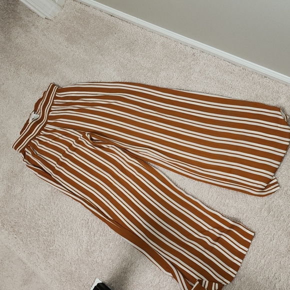 Forever 21 - Picture 2 of 3